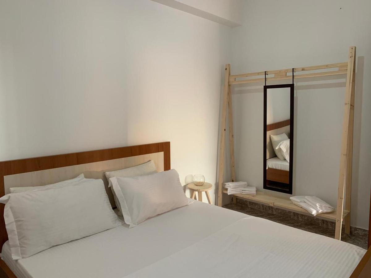 Kenza Apartments Sarandë Rum bild