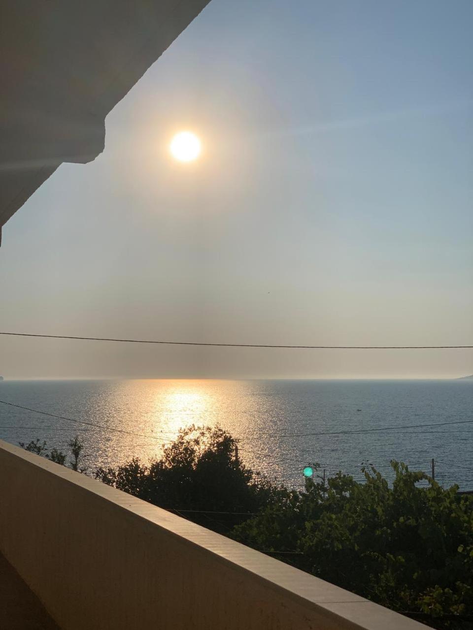 Kenza Apartments Sarandë Rum bild