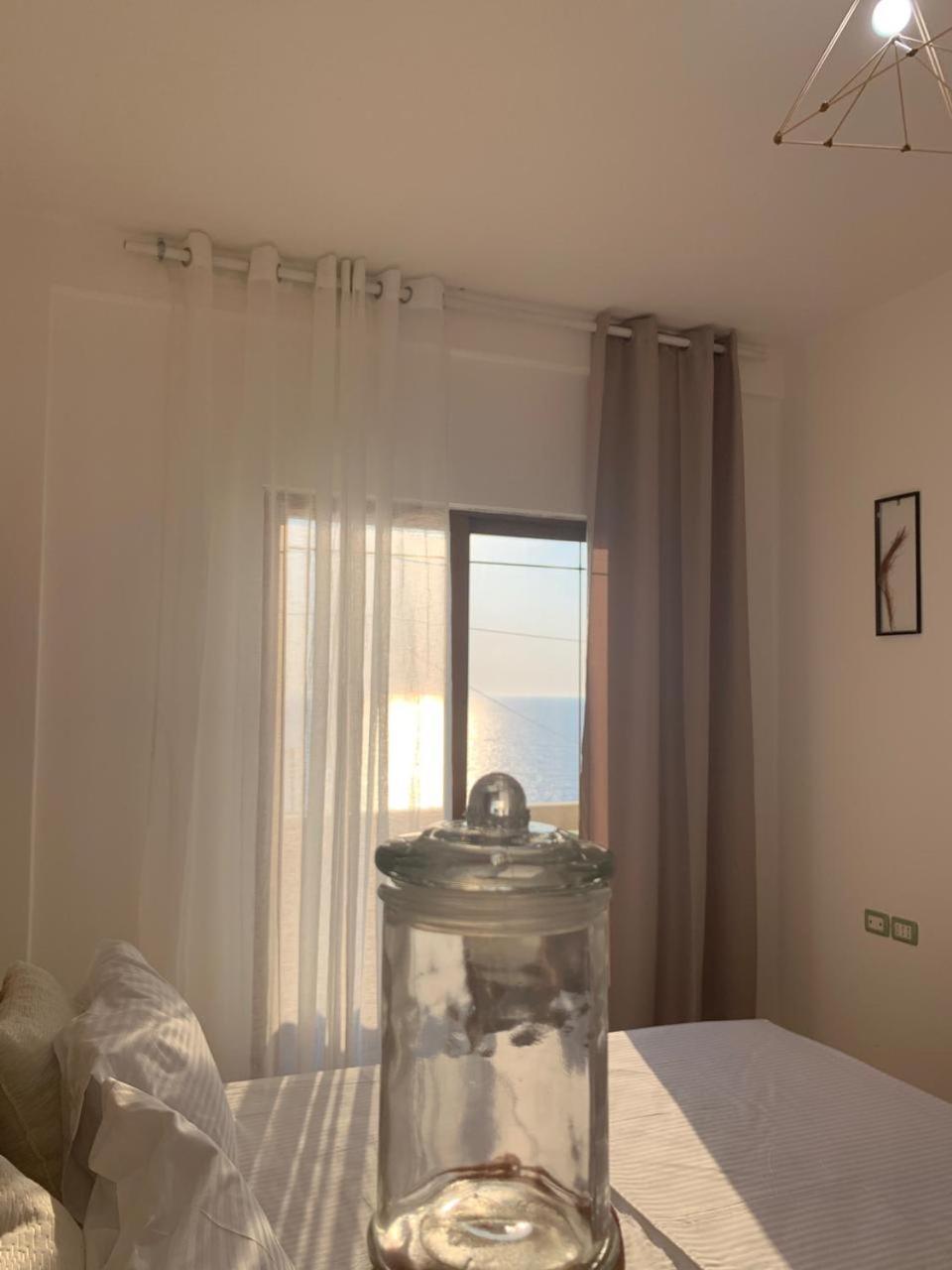 Kenza Apartments Sarandë Rum bild