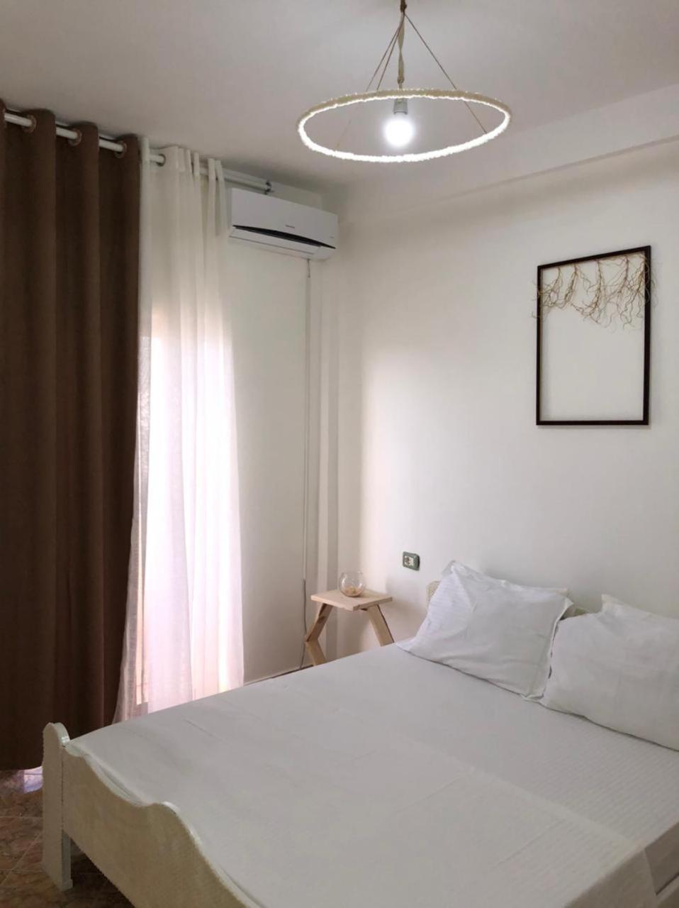 Kenza Apartments Sarandë Rum bild