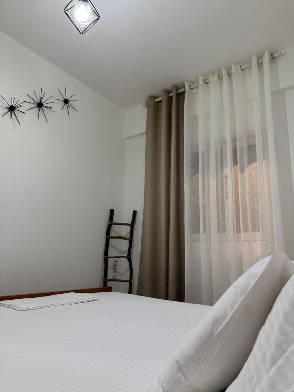 Kenza Apartments Sarandë Exteriör bild